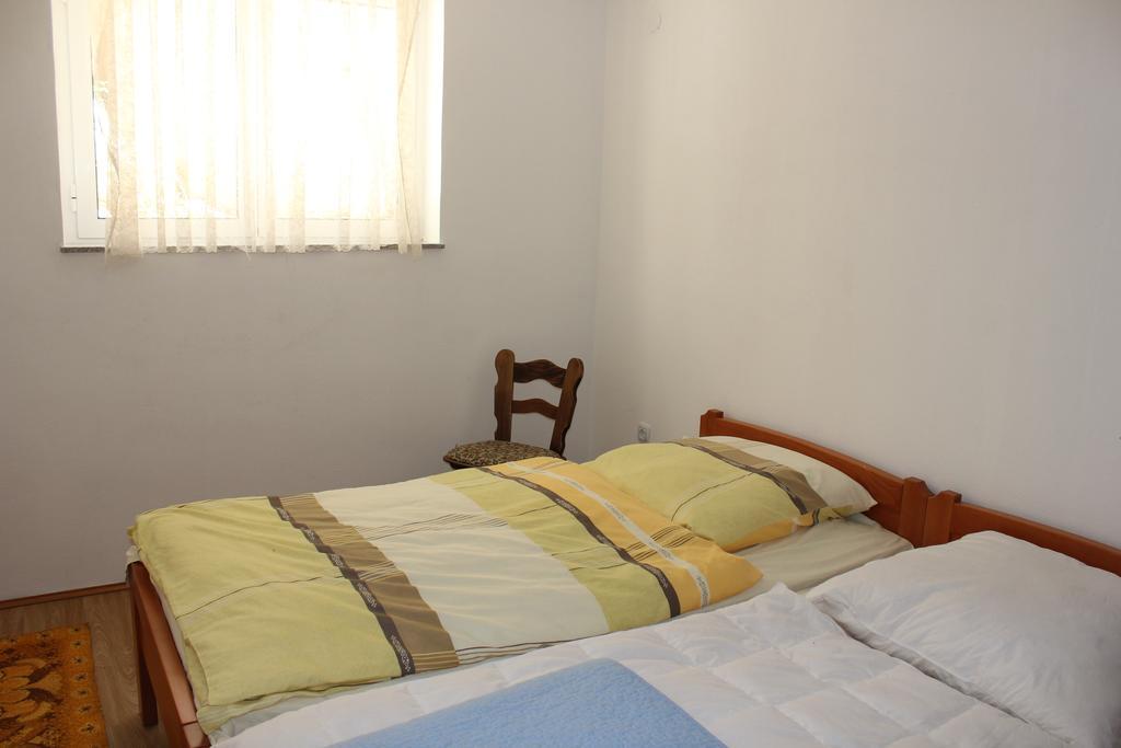 Apartments Toni Na Moru Drage Chambre photo